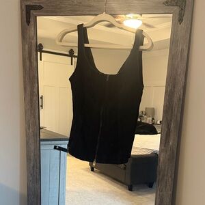 Universal Thread Black Zippered Tank Top